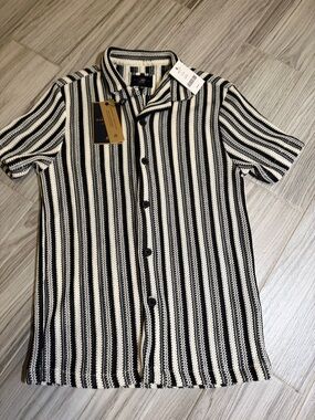 Marc Fisher Black & White Vertical Stripe Short-Sleeve Knit Button-Up